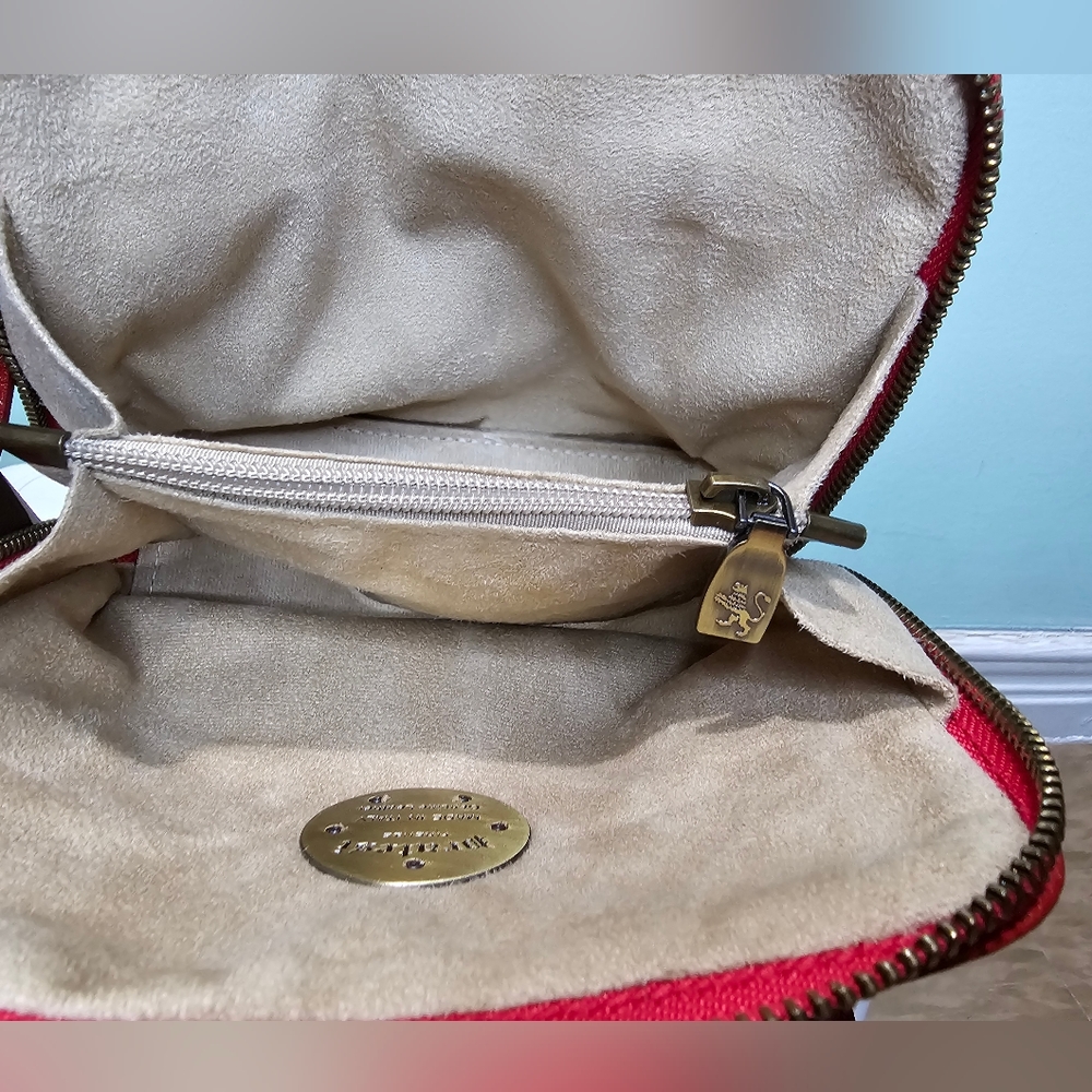 NWT PRATESI FIRENZE Red Italian Leather Volterra Dome Small Crossbody Bag - Picture 8 of 8